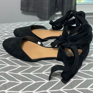 Black Tie-up Flats